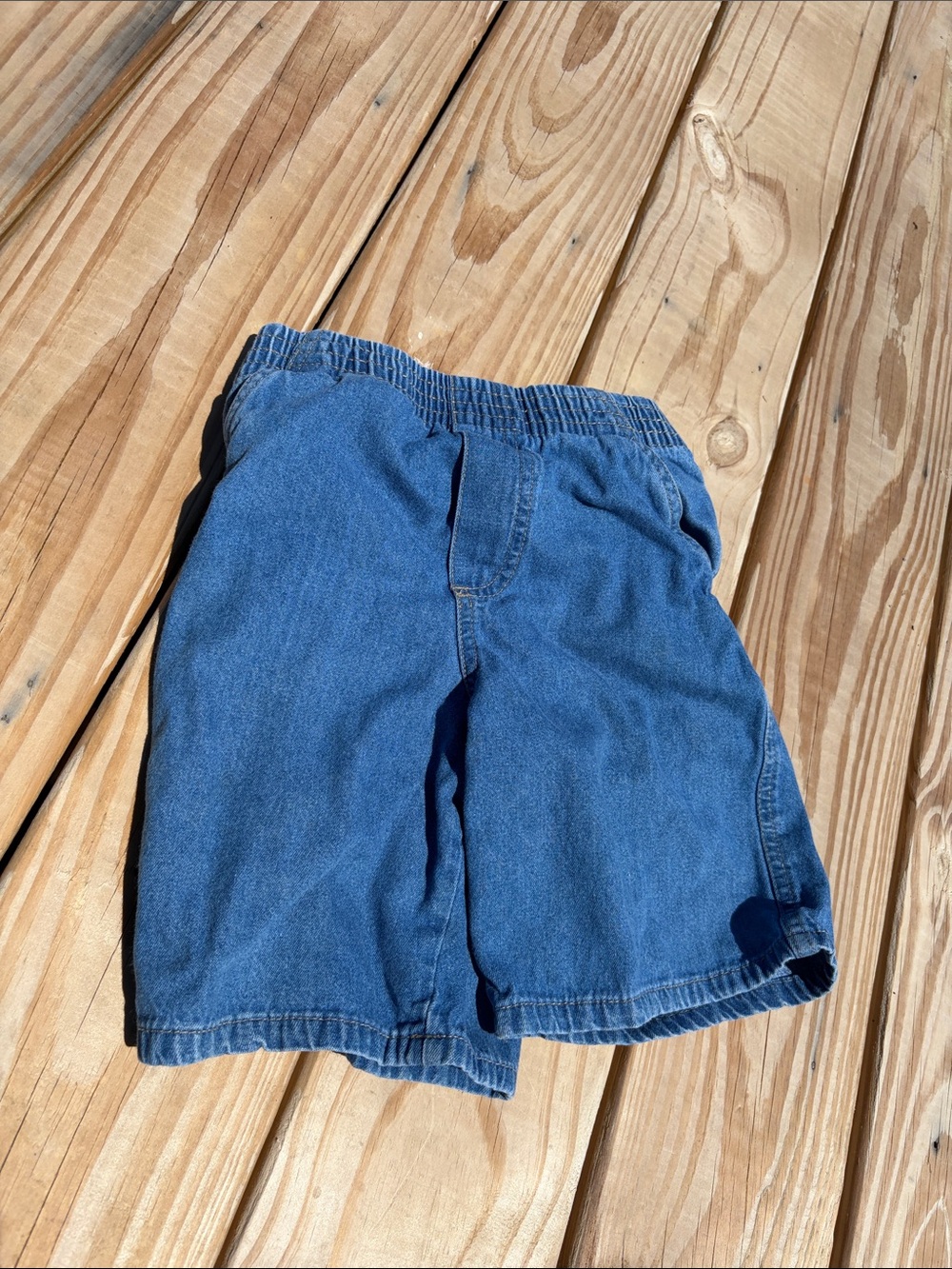 Kids Elastic-Waist Denim Shorts in Blue
